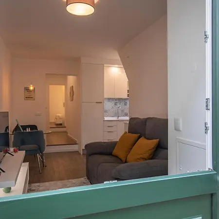 Apartamento Lovelystay - 1bdr Cozy Flat In Heart Of