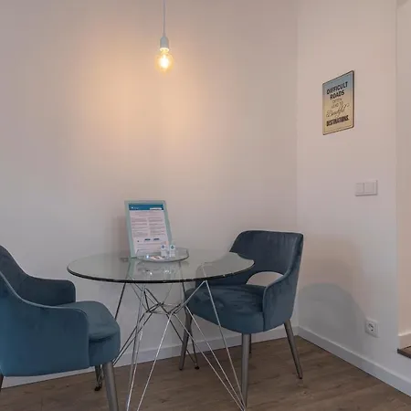 Lovelystay - 1bdr Cozy Flat In Heart Of Apartament *