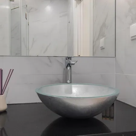 Apartament Lovelystay - 1bdr Cozy Flat In Heart Of
